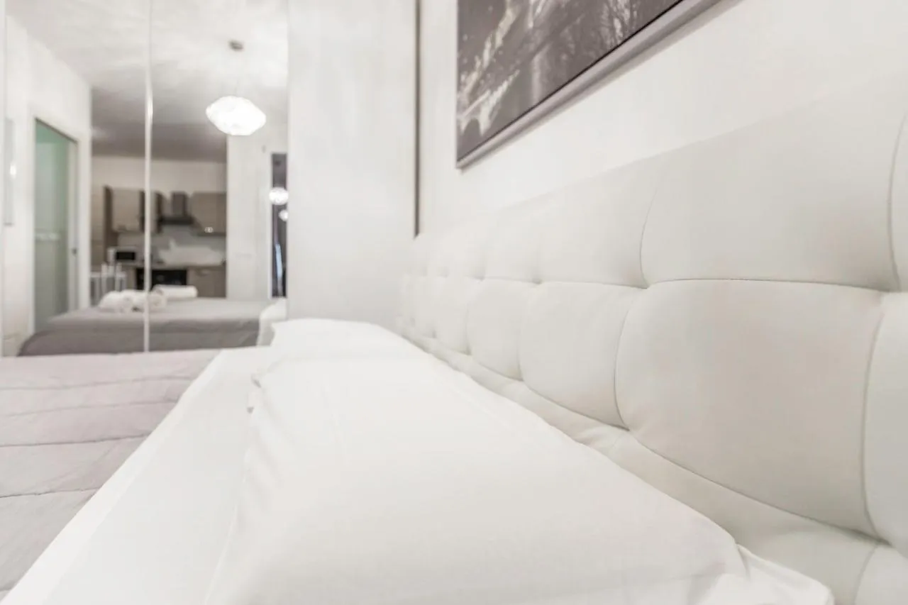 Appartamento Freud 4 By Short Holidays